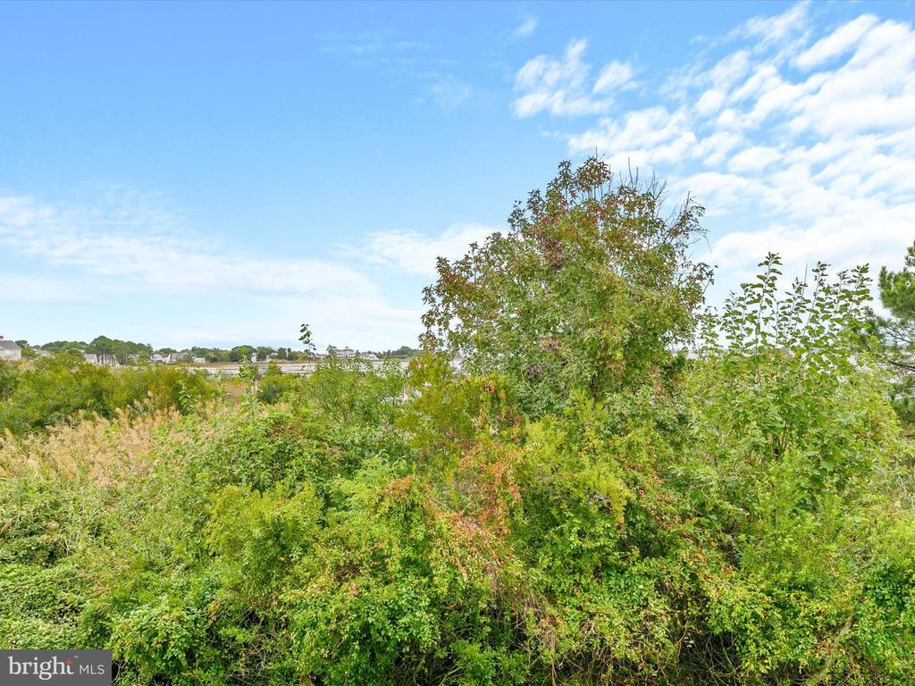 Image 26 of property listing at 12909 SAND BAR LN #5, Ocean City, MD 21842
