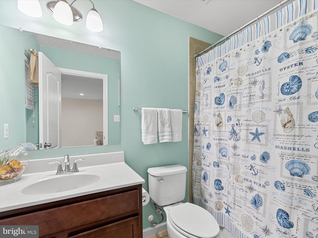 Image 33 of property listing at 12909 SAND BAR LN #5, Ocean City, MD 21842