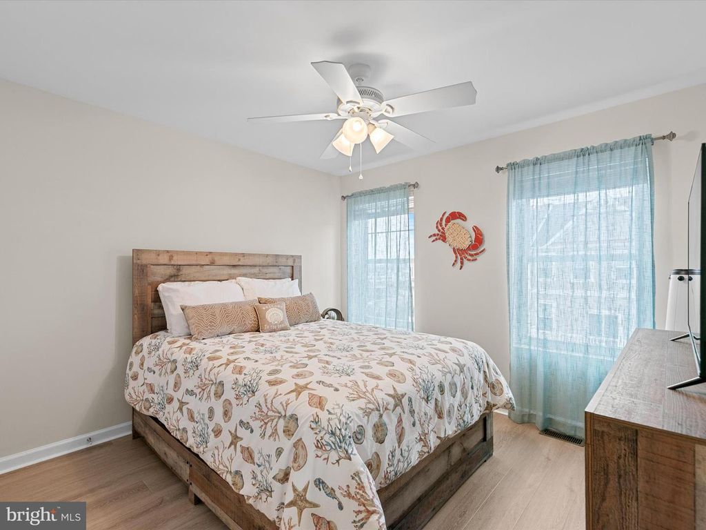 Image 37 of property listing at 12909 SAND BAR LN #5, Ocean City, MD 21842