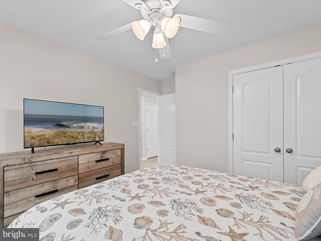 Image 38 of property listing at 12909 SAND BAR LN #5, Ocean City, MD 21842