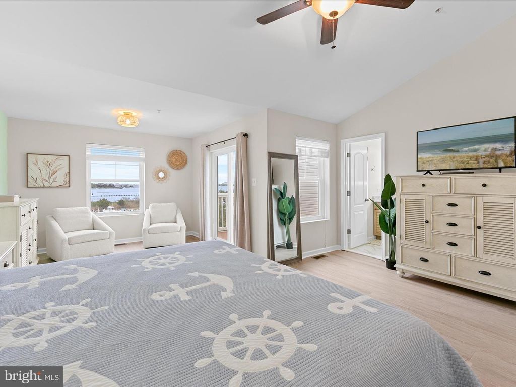 Image 40 of property listing at 12909 SAND BAR LN #5, Ocean City, MD 21842