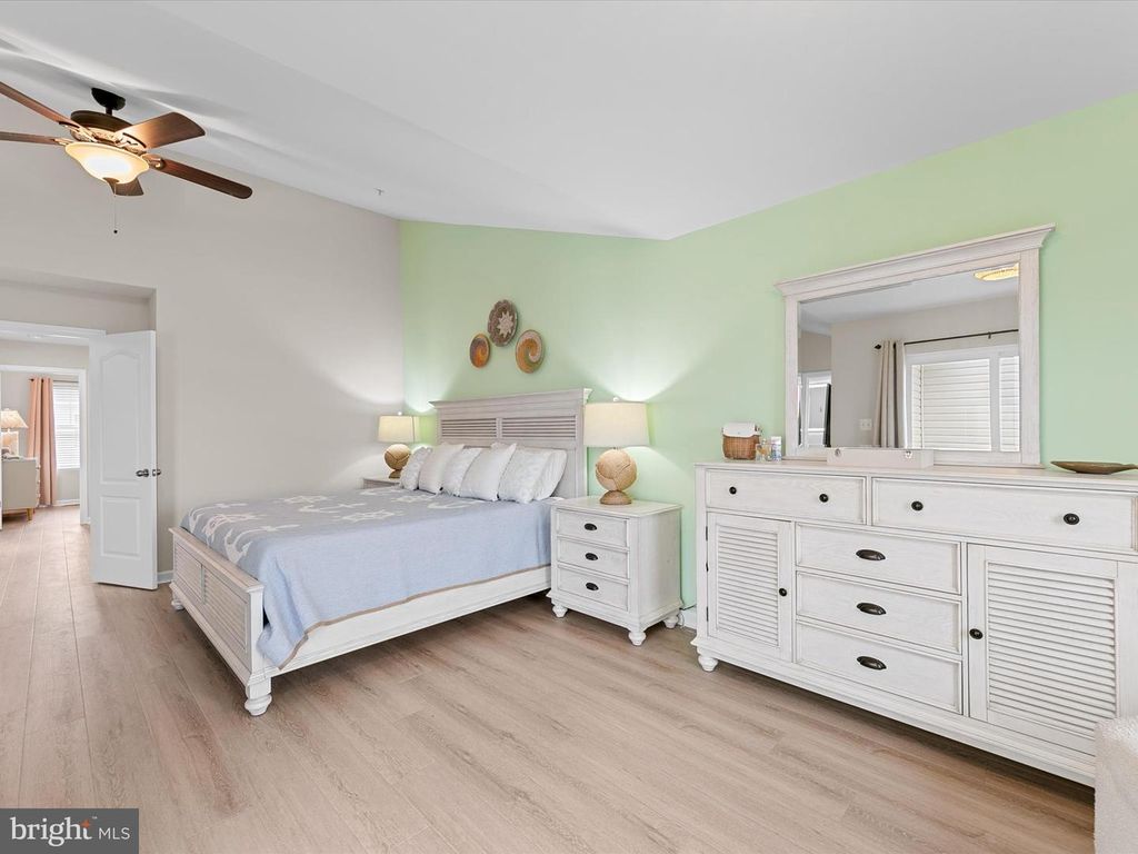 Image 43 of property listing at 12909 SAND BAR LN #5, Ocean City, MD 21842