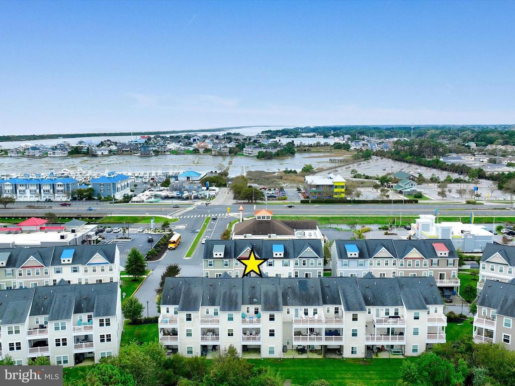 Image 5 of property listing at 12909 SAND BAR LN #5, Ocean City, MD 21842