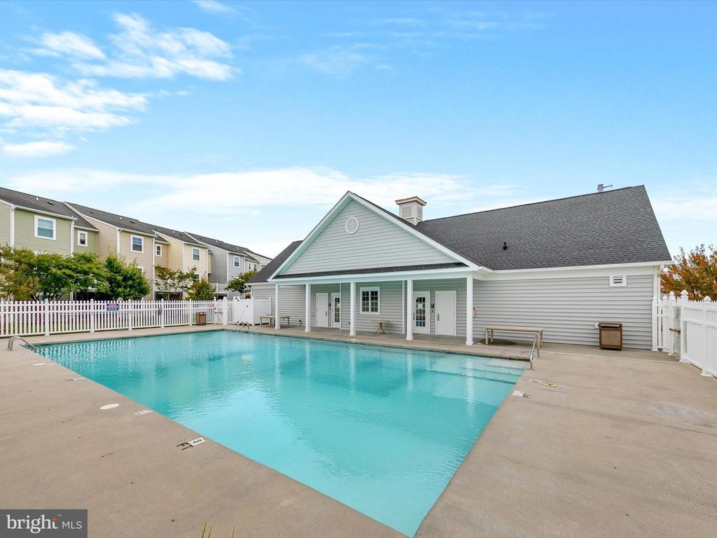 Image 61 of property listing at 12909 SAND BAR LN #5, Ocean City, MD 21842
