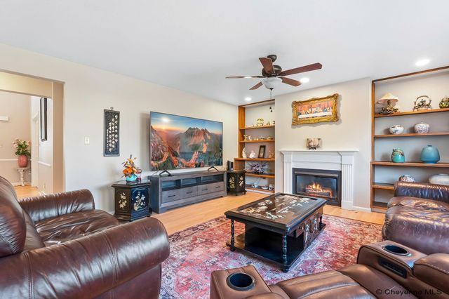 818 BRITTANY DR, Cheyenne, WY 82009