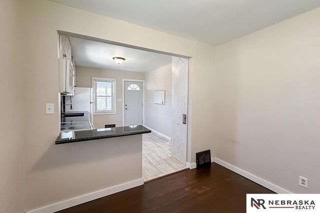 3701 S 67th Street, Omaha, NE 68106