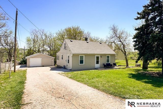 3701 S 67th Street, Omaha, NE 68106