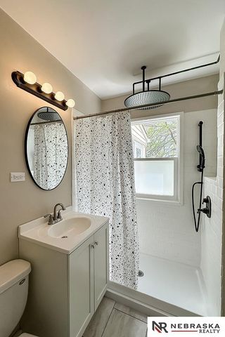 3701 S 67th Street, Omaha, NE 68106