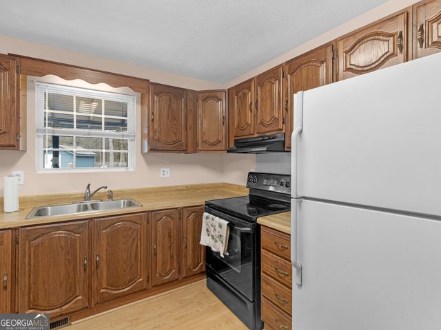 1401 Caldwell Road, Zebulon, GA 30295