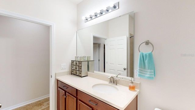 914 BAY BRIDGE CIRCLE, Apopka, FL 32703