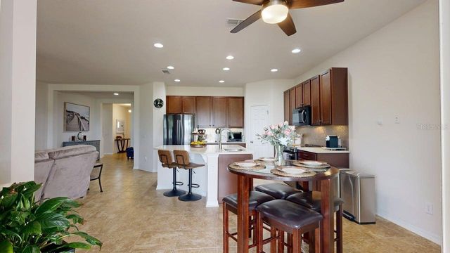 914 BAY BRIDGE CIRCLE, Apopka, FL 32703