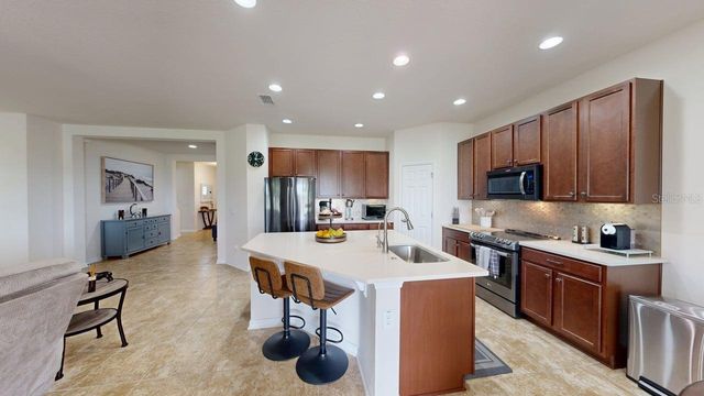 914 BAY BRIDGE CIRCLE, Apopka, FL 32703