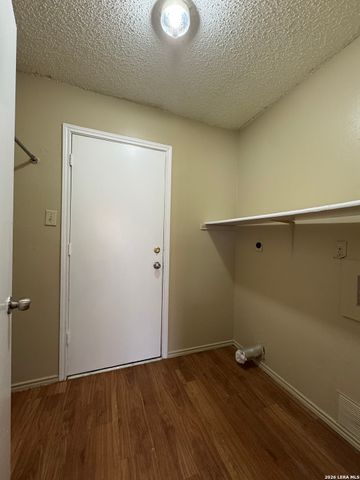 7919 Corona Ridge, San Antonio, TX 78244