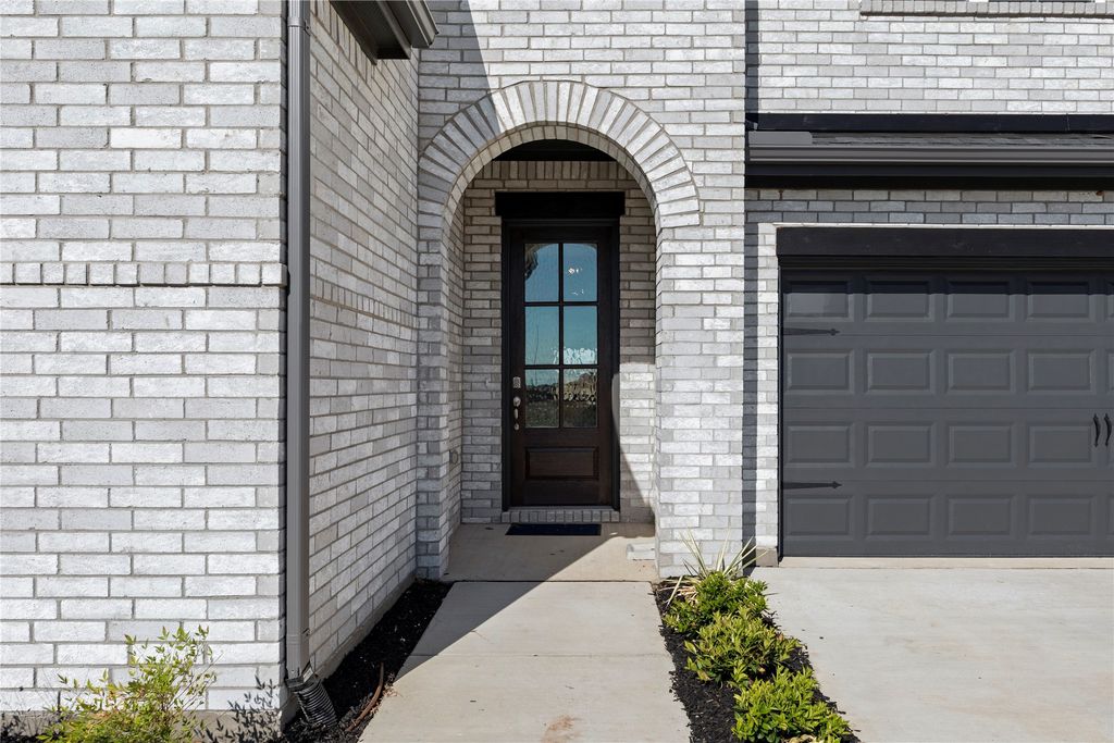 17208 Oxborough Drive, Fort Worth, TX 76247 — photo 3