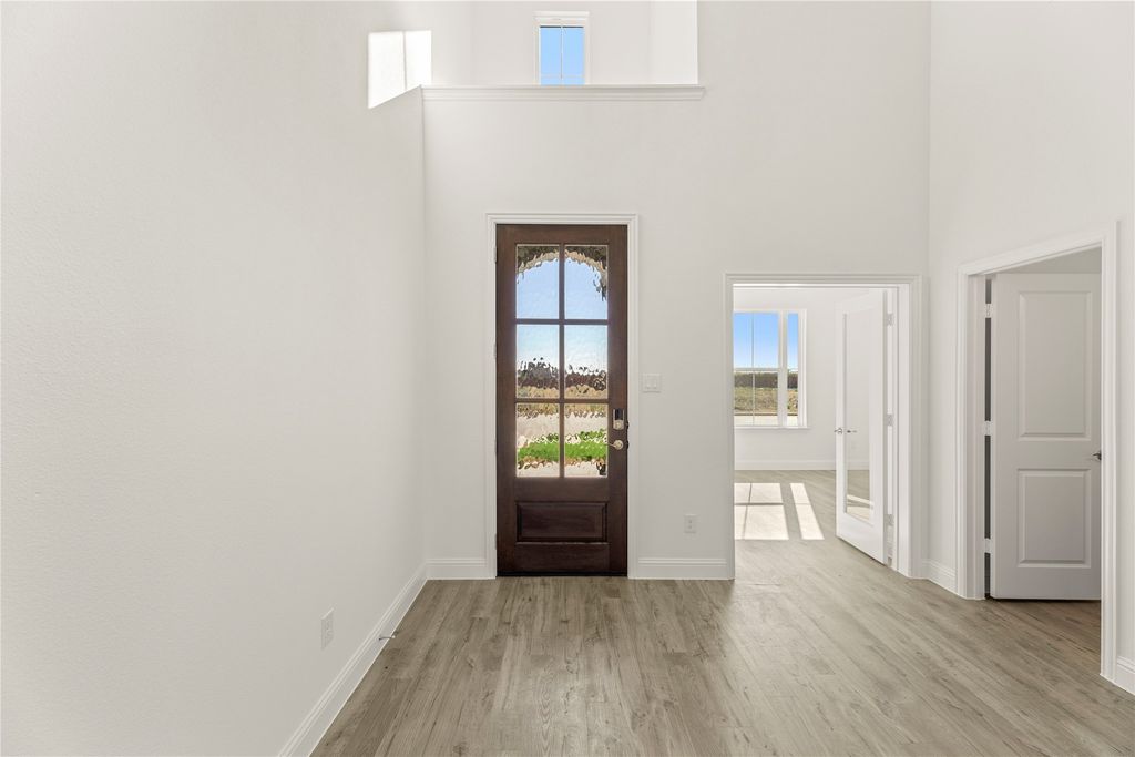 17208 Oxborough Drive, Fort Worth, TX 76247 — photo 4