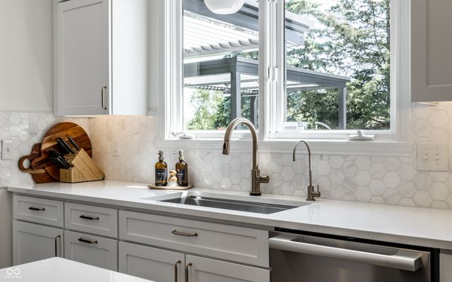 11509 Nicole Court, Carmel, IN 46032