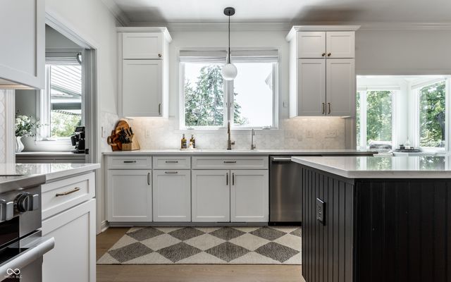 11509 Nicole Court, Carmel, IN 46032