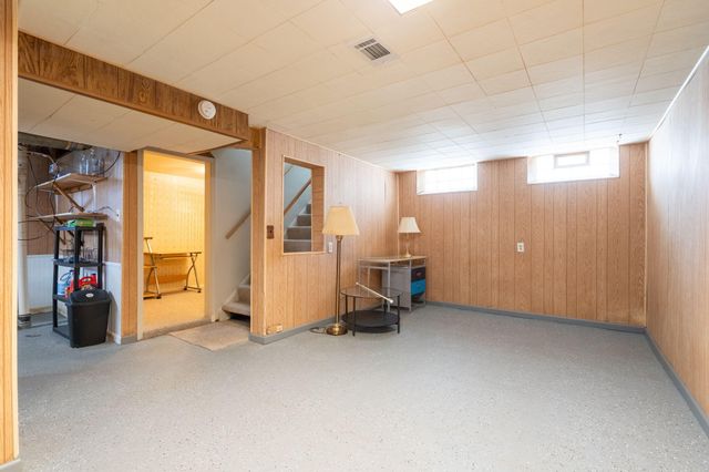 25430 Colgate Street, Dearborn Heights, MI 48125