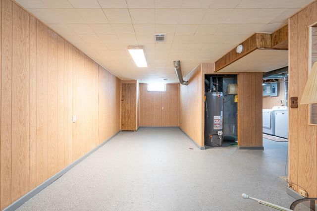 25430 Colgate Street, Dearborn Heights, MI 48125