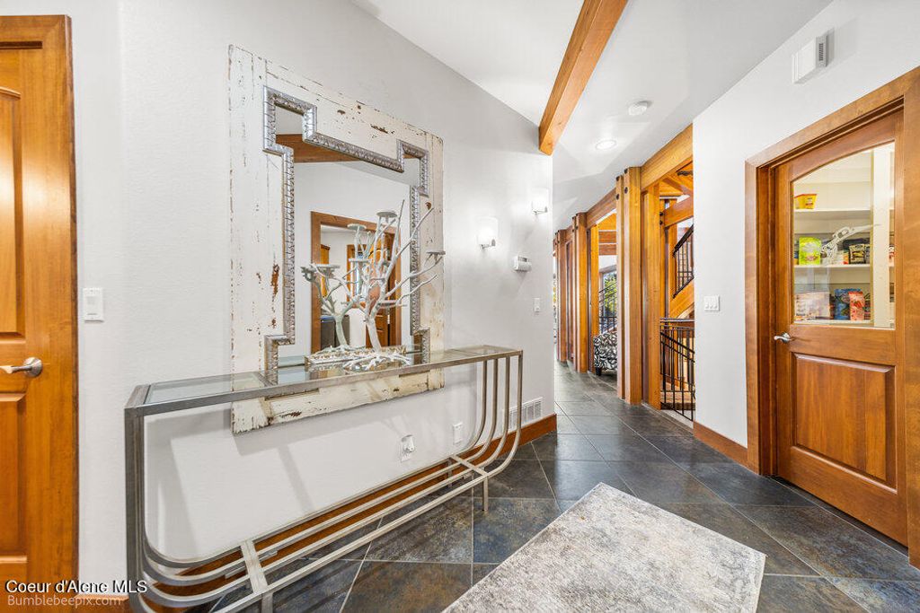 8817 W RIVERVIEW DR, Coeur d'Alene, ID 83814 photo 30