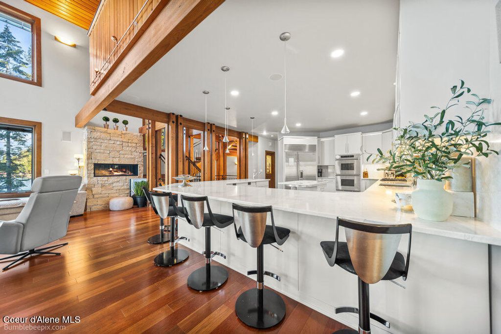 8817 W RIVERVIEW DR, Coeur d'Alene, ID 83814 photo 7