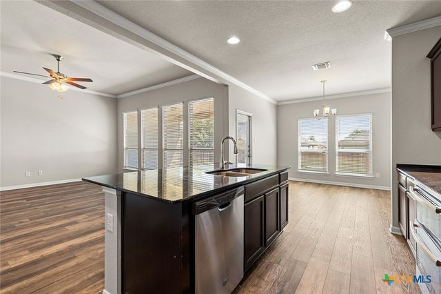 806 Dunford Drive, Temple, TX 76502