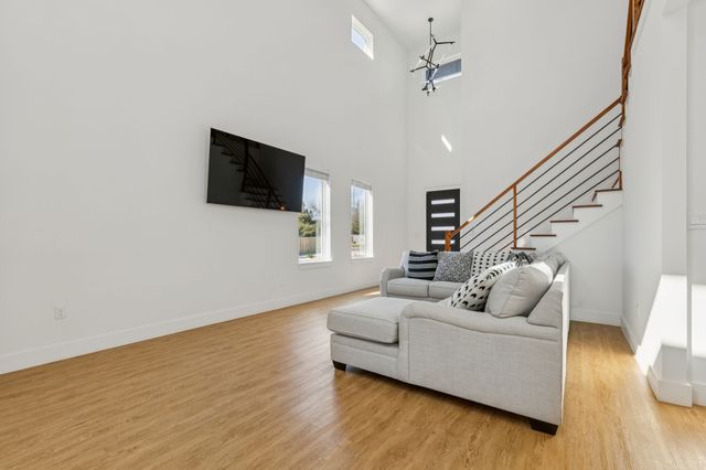 3316 Linfield Road, Dallas, TX 75216