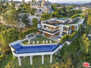 1033 Somera Road, Los Angeles, CA 90077