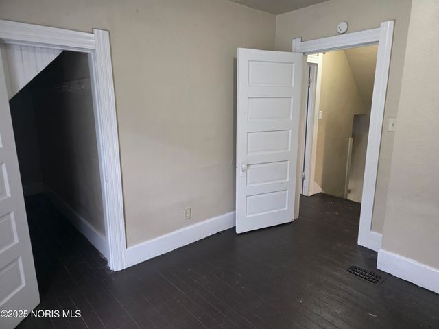 420 E Oakland Street, Toledo, OH 43608