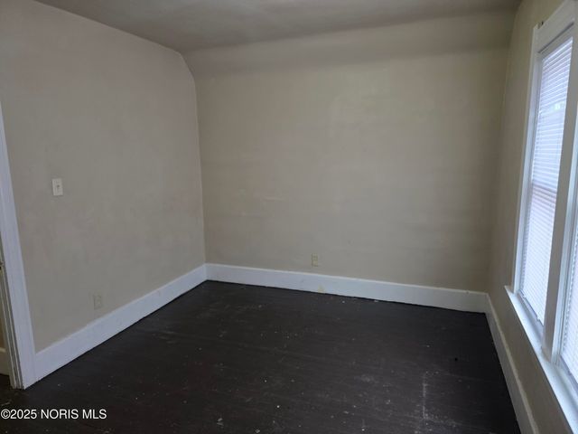 420 E Oakland Street, Toledo, OH 43608