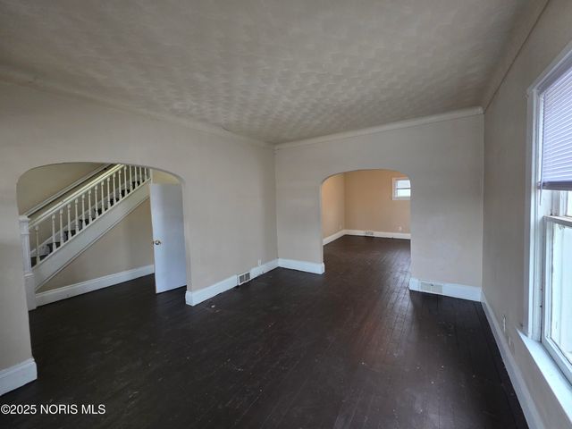 420 E Oakland Street, Toledo, OH 43608