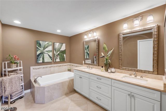16301 Fairway Woods DR 804, Fort Myers, FL 33908