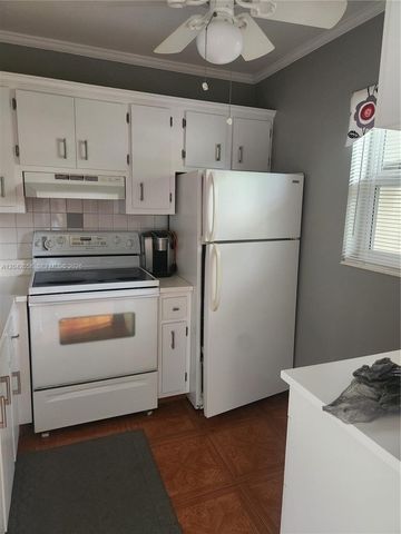 5001 NW 34th Street 205, Lauderdale Lakes, FL 33319