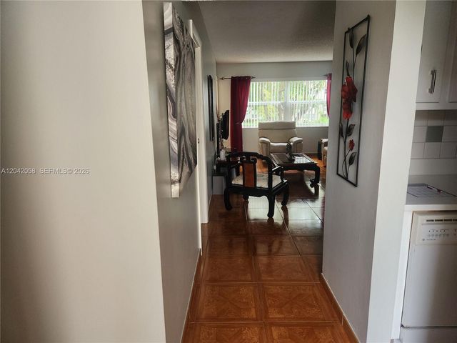 5001 NW 34th Street 205, Lauderdale Lakes, FL 33319