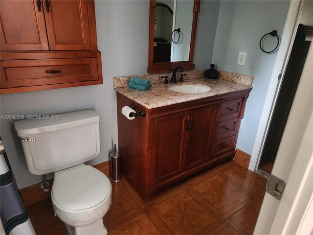 5001 NW 34th Street 205, Lauderdale Lakes, FL 33319