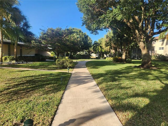 5001 NW 34th Street 205, Lauderdale Lakes, FL 33319