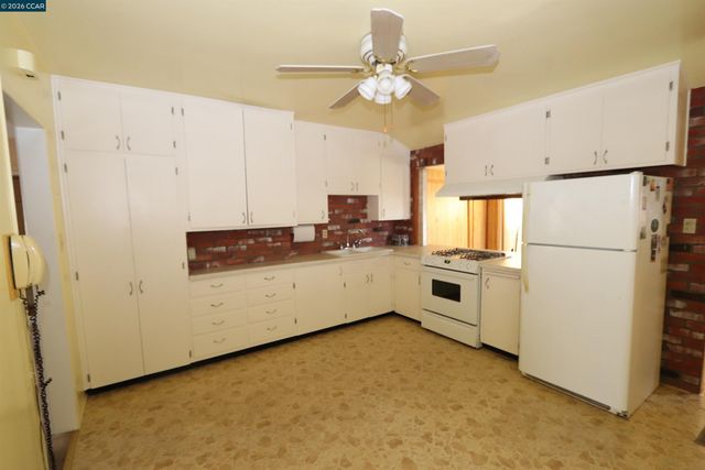 7558 Delia Ave, Sun Valley (los Angeles), CA 91352