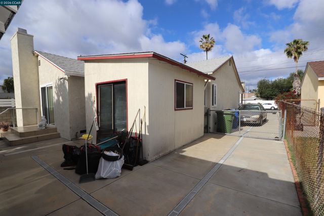 7558 Delia Ave, Sun Valley (los Angeles), CA 91352