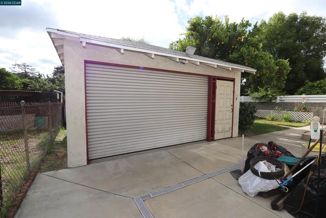 7558 Delia Ave, Sun Valley (los Angeles), CA 91352
