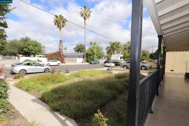 7558 Delia Ave, Sun Valley (los Angeles), CA 91352