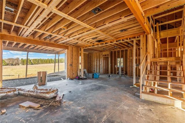 192 Armsworthy Road, Advance, NC 27006