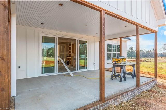 192 Armsworthy Road, Advance, NC 27006