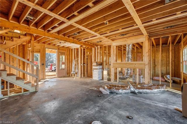 192 Armsworthy Road, Advance, NC 27006