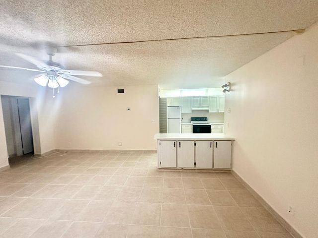 5773 La Pinata Boulevard C-1, Greenacres, FL 33463