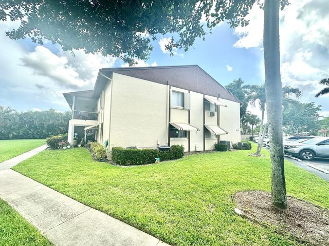 5773 La Pinata Boulevard C-1, Greenacres, FL 33463