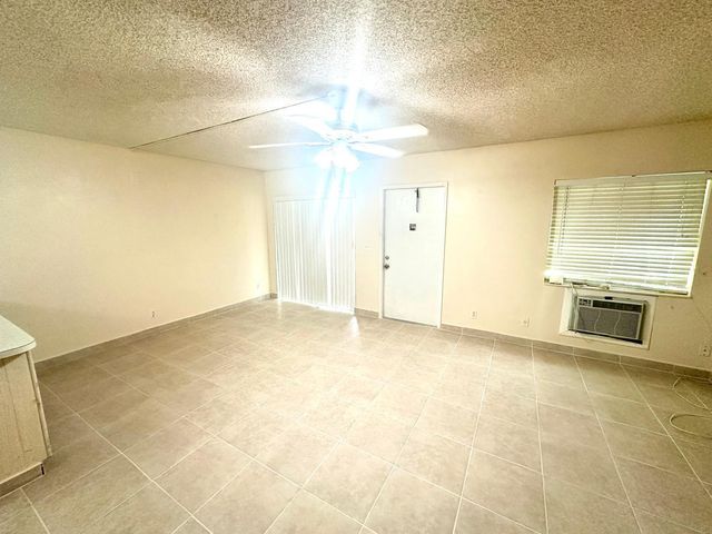 5773 La Pinata Boulevard C-1, Greenacres, FL 33463