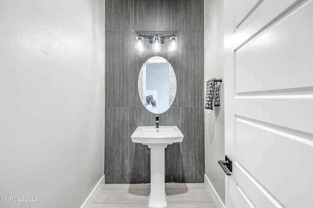1050 Udowski Court, Reno, NV 89523