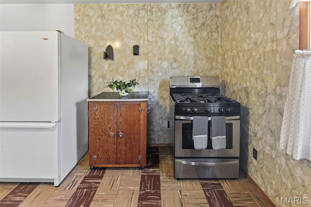 712 Hill Road, Caseyville, IL 62232