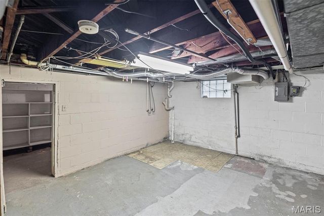 712 Hill Road, Caseyville, IL 62232