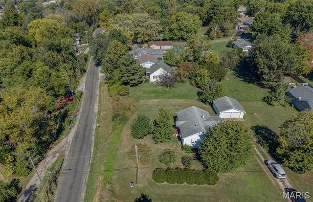 712 Hill Road, Caseyville, IL 62232